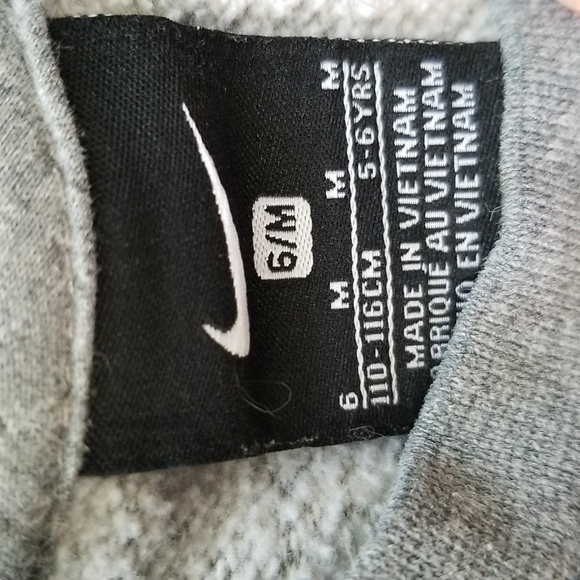 Lot of 4 Little Boy's Nike Sweatshirts, Size 6 Boy's Nike Hoodies, Nike Crew - Picture 2 of 10